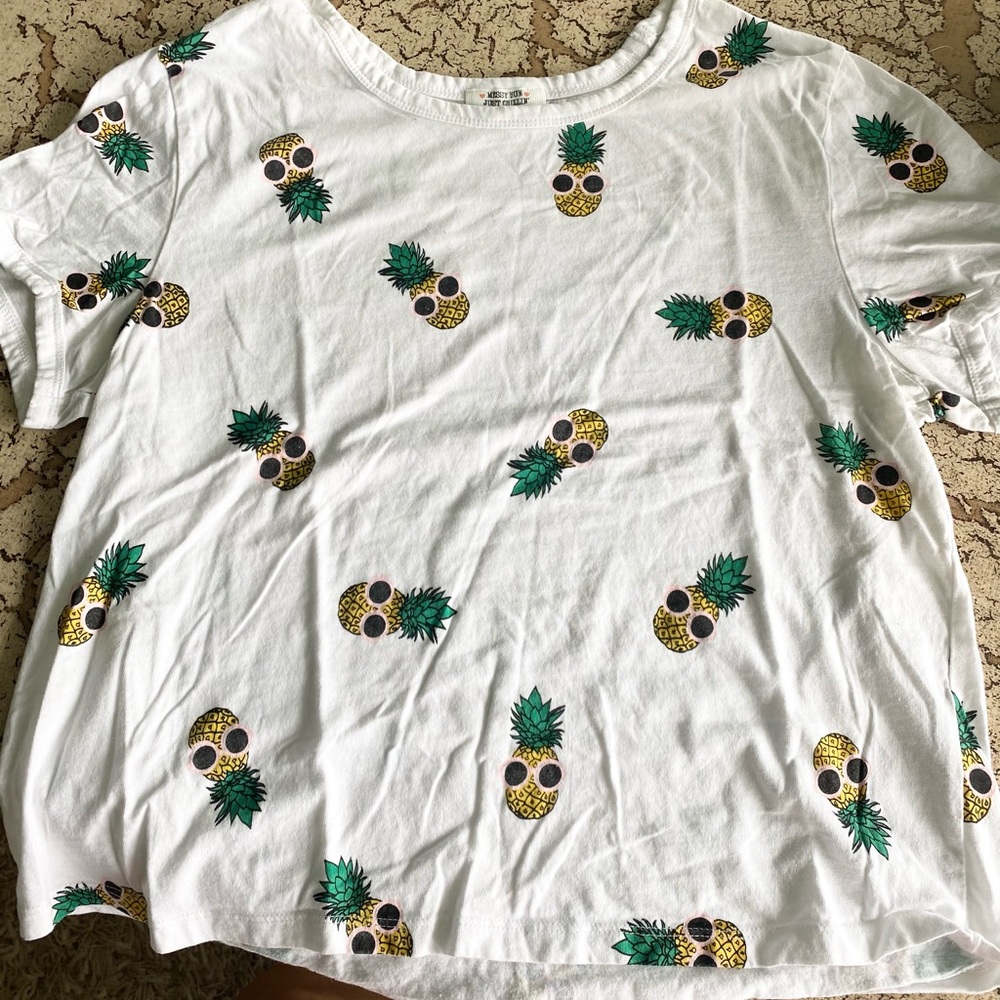 Messy Bun Just Chillin Tee